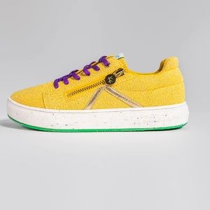 KOKOLU COMFORT KNIT SNEAKER | brand new only worn once